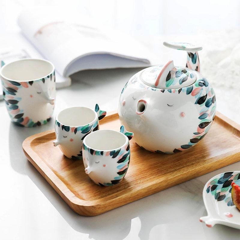 Kissy Fish Tea Set